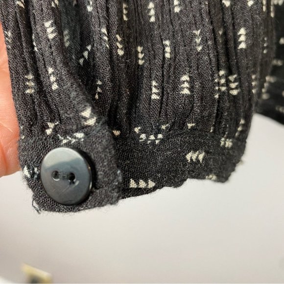 Paper Crane Black V Neck Peplum Blouse Medium - Picture 9 of 9